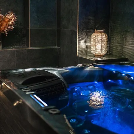 Coco Private And Jacuzzi Center