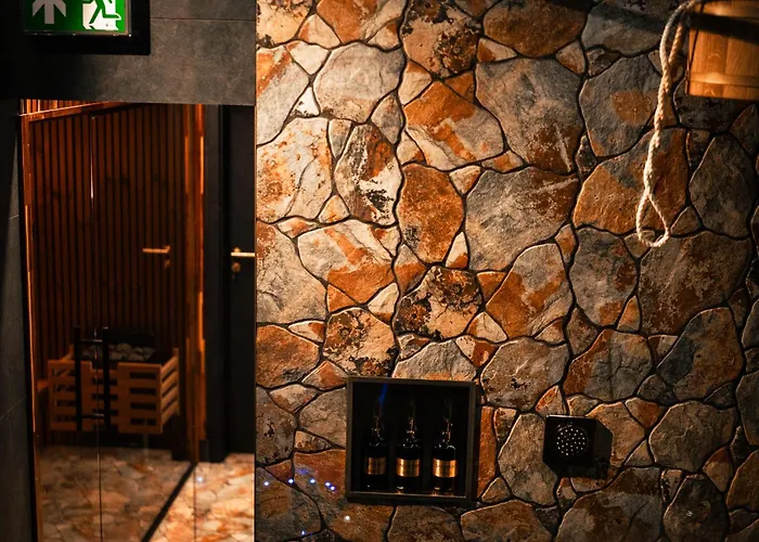 住宿加早餐酒店 Coco Private And Jacuzzi Center 4*
