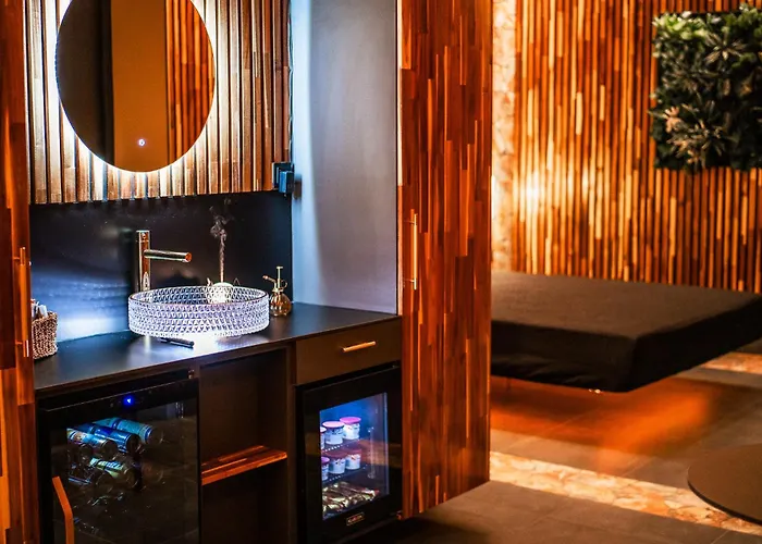 Couette-café Coco Private And Jacuzzi Center